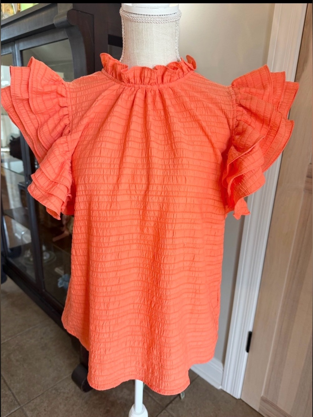 THML Coral/Orange Flutter Sleeve Blouse. Women’s Sz-S Dopamine | Feminine - Picture 2 of 9